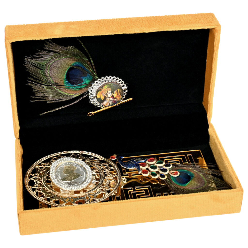 1225 Rs  GIFT BOX (TH 101)